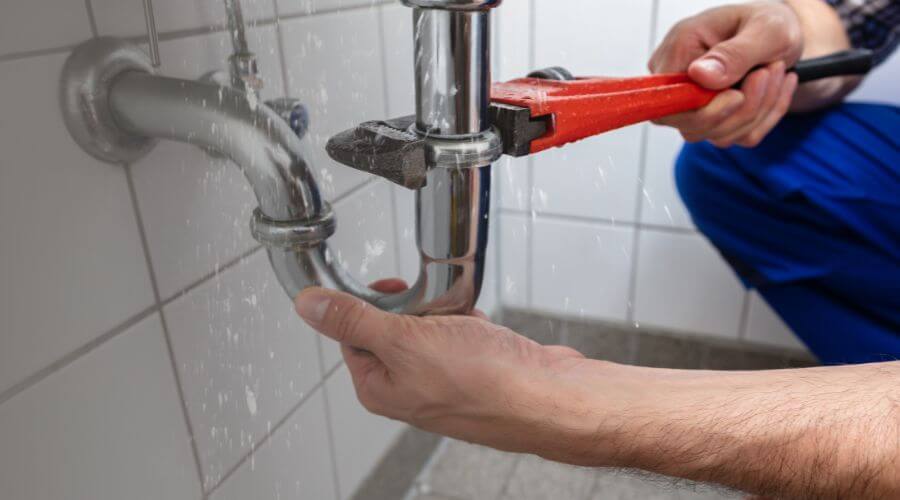 Expert burst pipe repair services in Fort Mohave, AZ